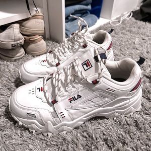Size 11 (W) FILA Sneakers